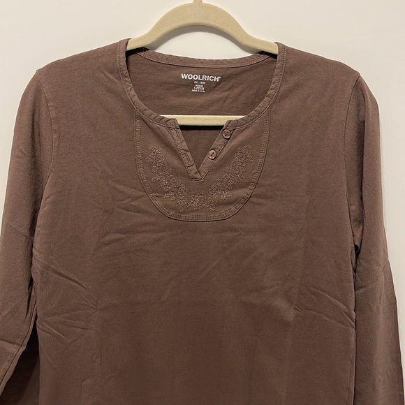 Woolrich Split Neck Long Sleeve Shirt Brown Embroidered Women’s Small Petite Top - Picture 3 of 10